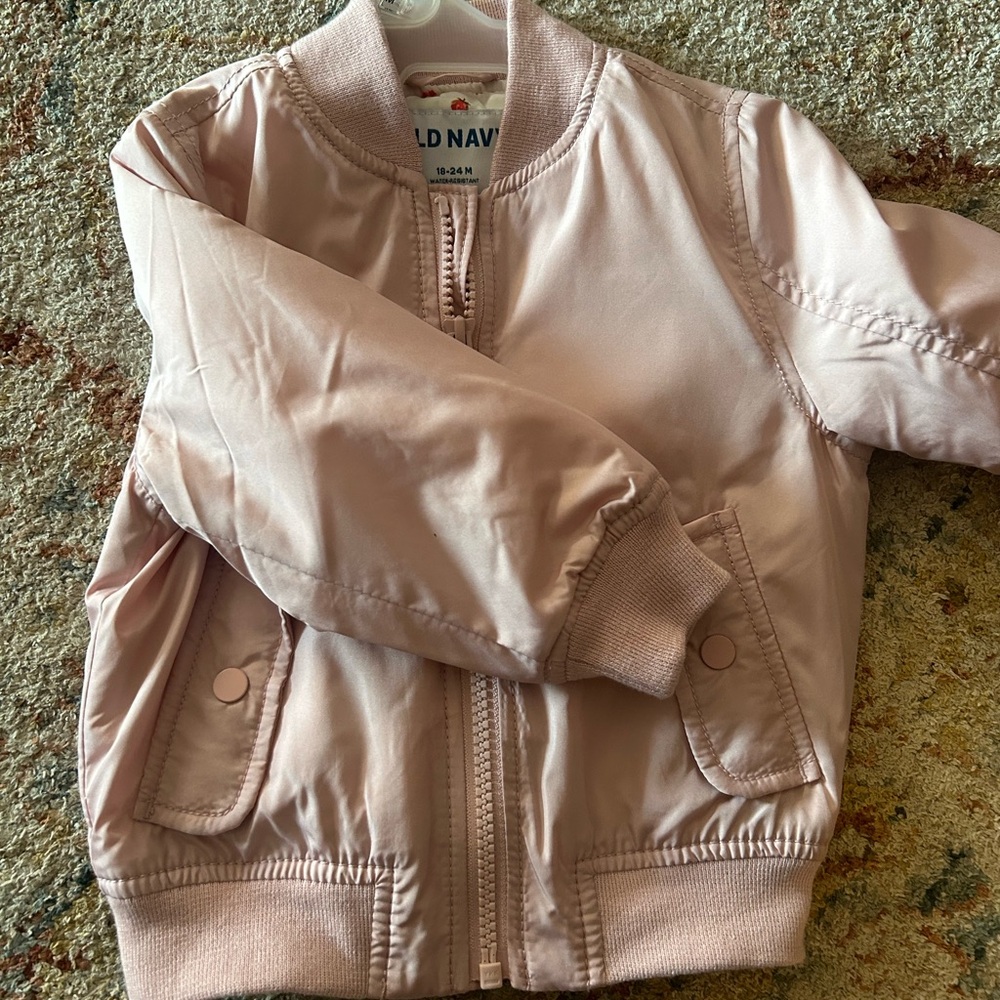 Old Navy Pink Puffer Jacket with Ribbed Cuffs and Collar